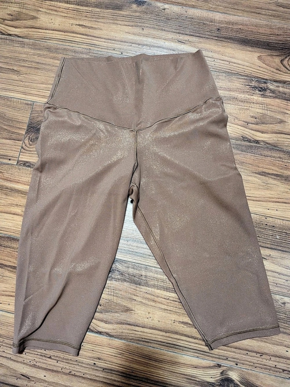 OFFLINE by Aerie Real Me Hi-Rise Crop Shimmer Short Brown-ish Pink Large